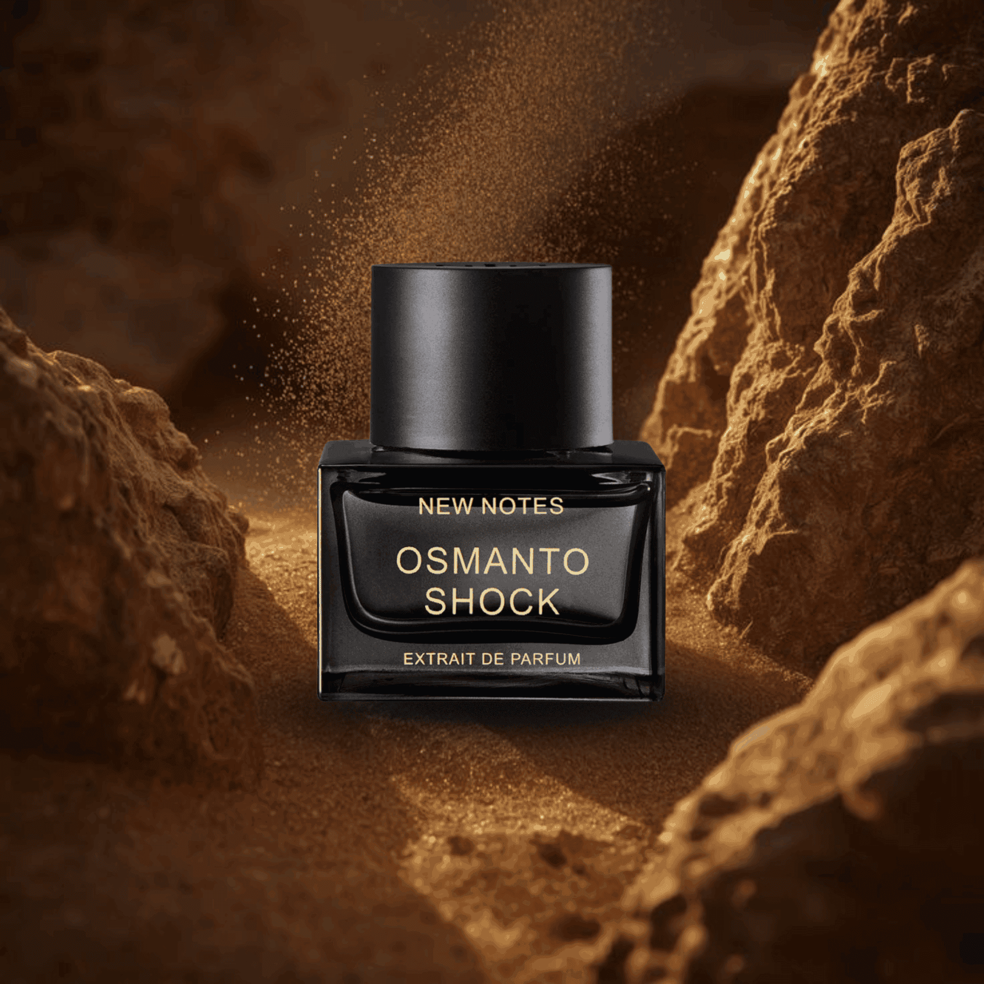 New Notes Osmanto Shock parfüm sivatagi háttérben – prémium niche illatfotó.